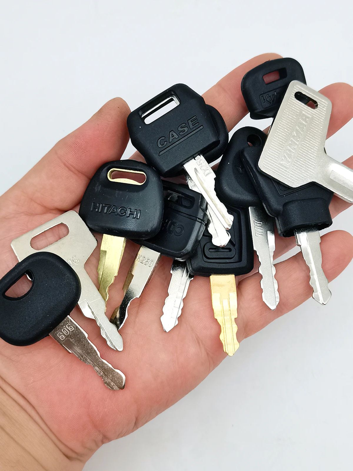 12 type doorlock lgnition Key  - Heavy Equipment Hitachi review and price